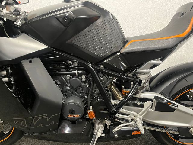 ktm - 1190-rc-8