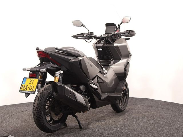 honda - adv-350