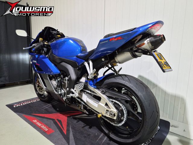 honda - cbr-1000-rr-fireblade