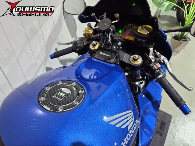 honda - cbr-1000-rr-fireblade