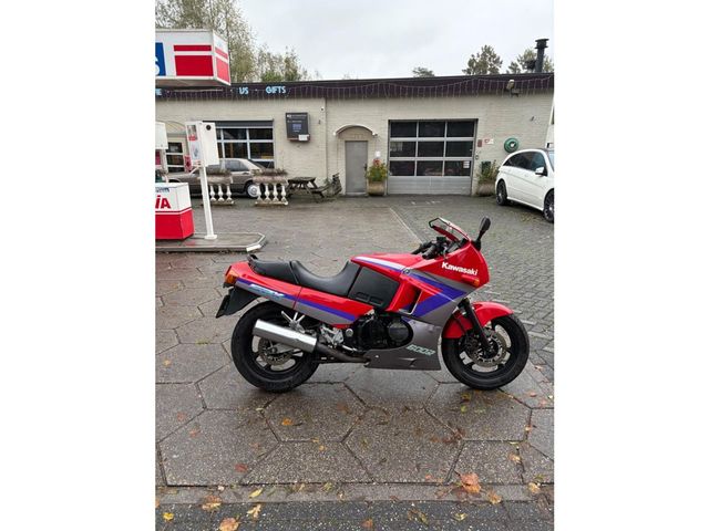 kawasaki - gpx-600-r