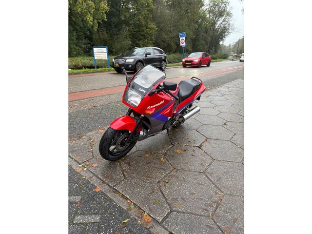 kawasaki - gpx-600-r