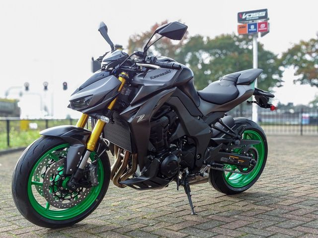 kawasaki - z1100-se