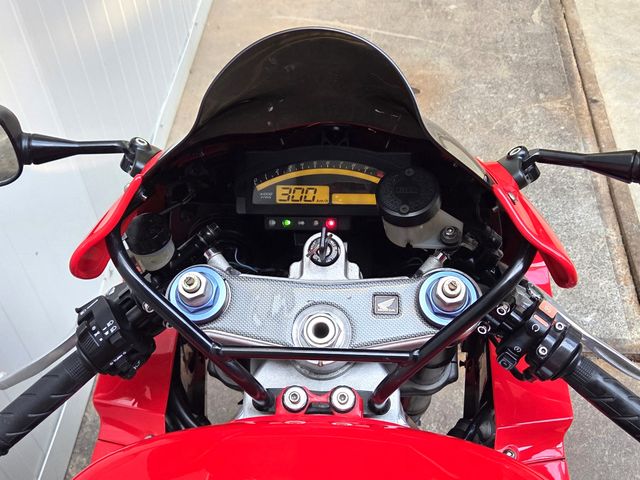 honda - vtr-1000-sp-1