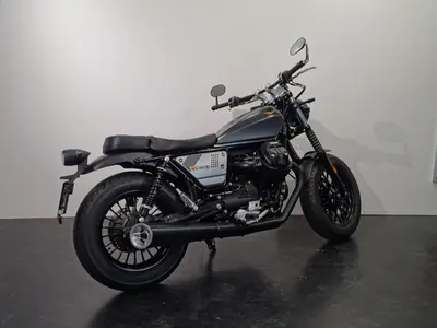 MOTO GUZZI V 9 BOBBER SPECIAL EDITION – foto 3