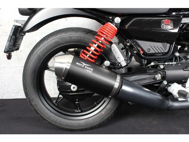 moto-guzzi - v-7-iii-stone-s