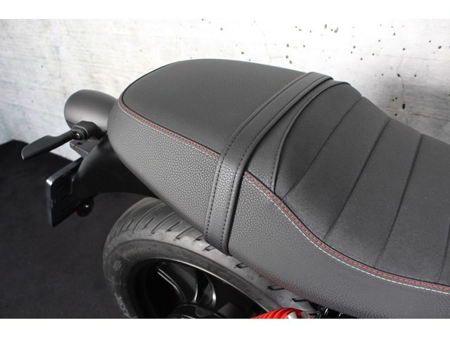 moto-guzzi - v-7-iii-stone-s