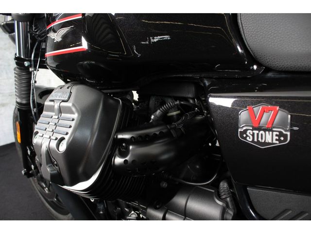 moto-guzzi - v-7-iii-stone-s