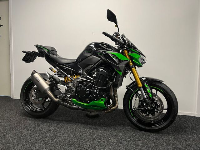 kawasaki - z900