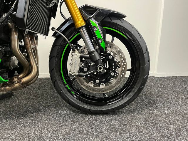 kawasaki - z900