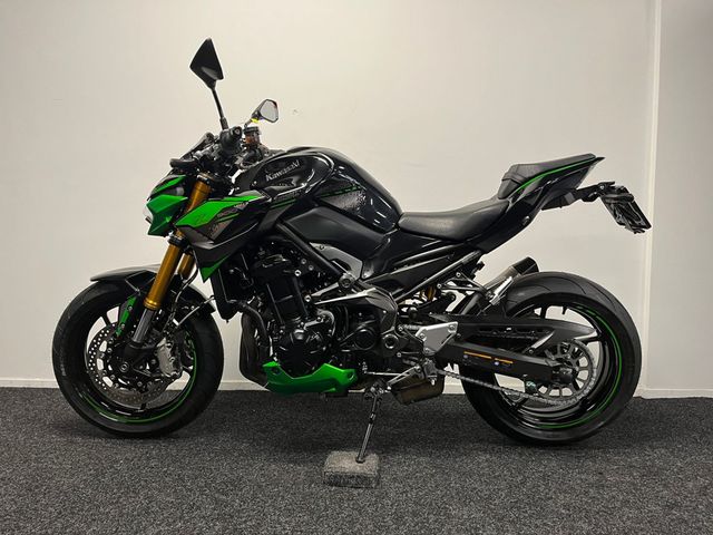 kawasaki - z900