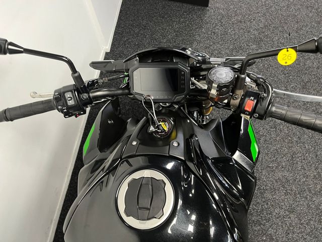 kawasaki - z900-se