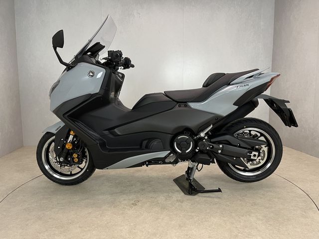 yamaha - tmax-tech-max-560