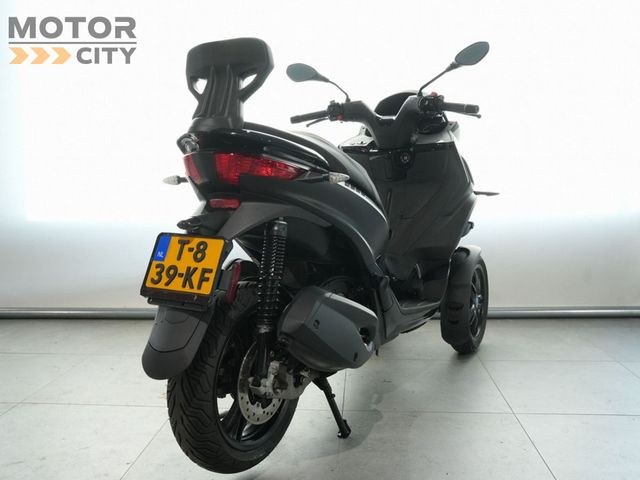 piaggio - mp3-300-hpe-sport