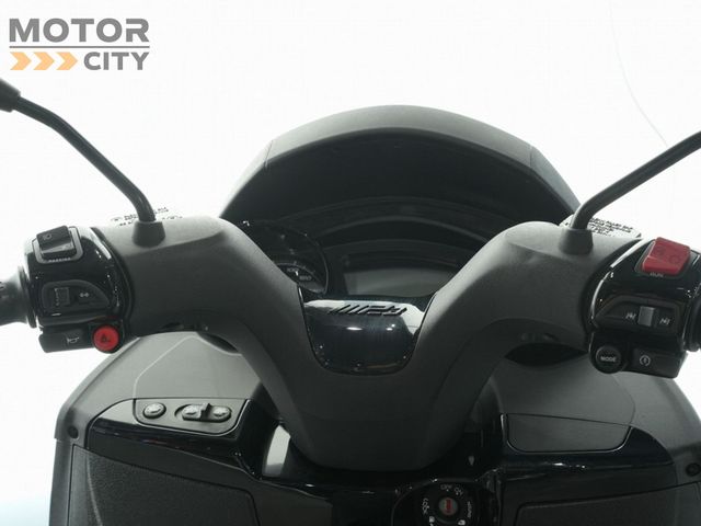 piaggio - mp3-300-hpe-sport