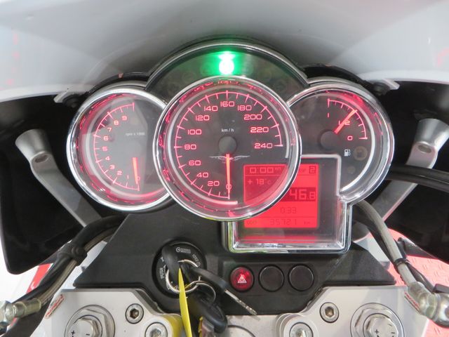 moto-guzzi - breva-1100