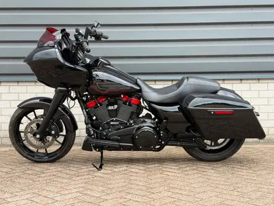 HARLEY-DAVIDSON ROAD GLIDE CUSTOM FLTRX – foto 2