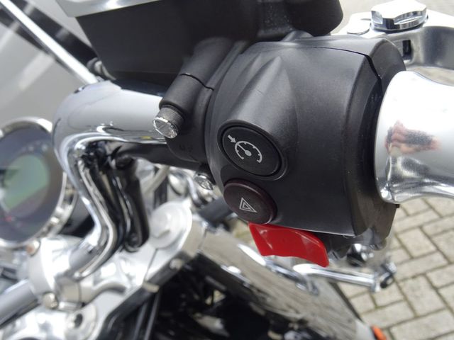 moto-guzzi - california-1400-touring-abs