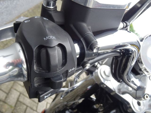moto-guzzi - california-1400-touring-abs