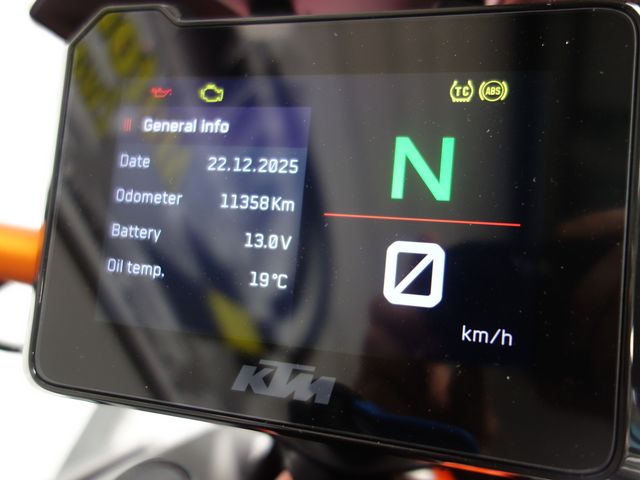 ktm - 1290-super-duke-r-evo