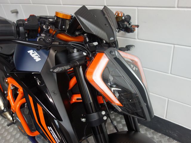 ktm - 1290-super-duke-r-evo