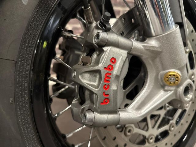 triumph - thruxton-rs