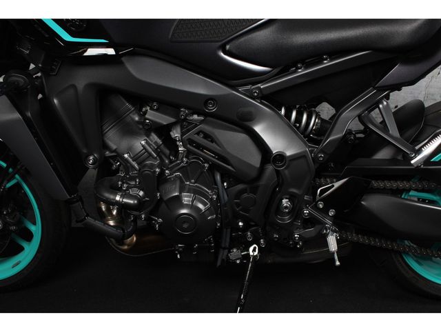 yamaha - mt-09-y-amt