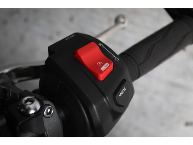 yamaha - mt-09-y-amt