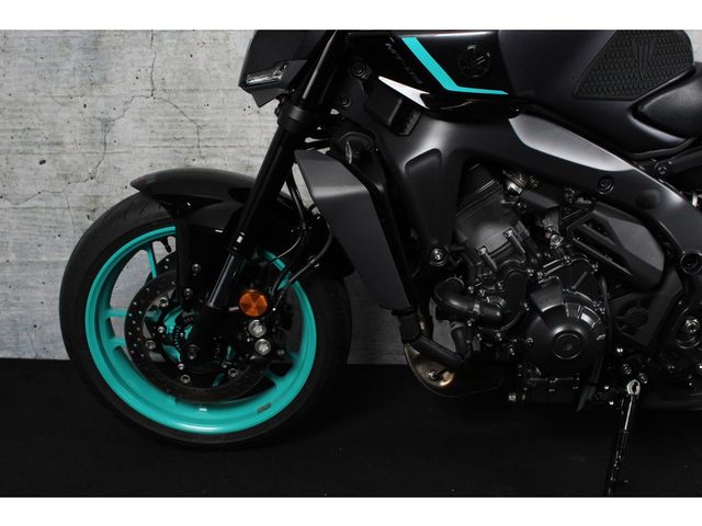 yamaha - mt-09-y-amt