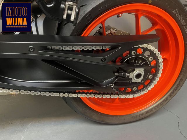 ktm - 890-duke-r
