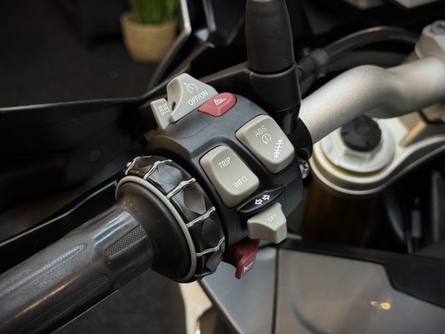 bmw - s-1000-xr