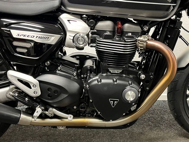 triumph - speed-twin-1200