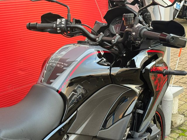 kawasaki - versys-1000-se-grand-tourer