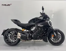 Ducati Diavel V4 2023