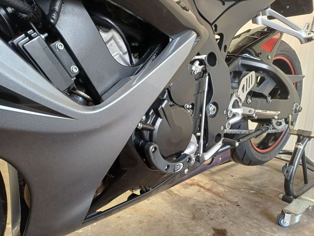suzuki - gsx-r-600