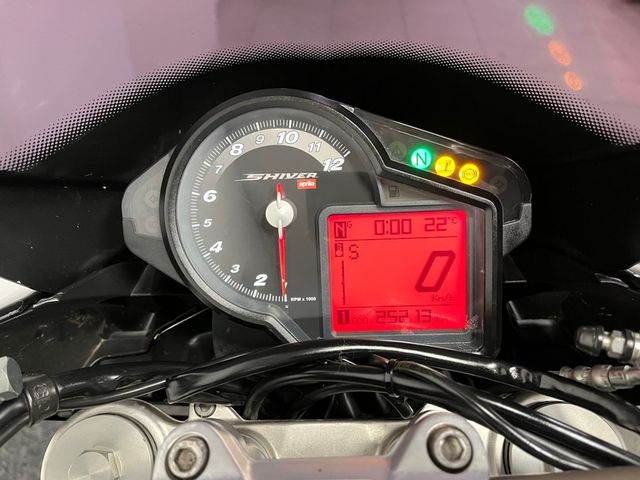 aprilia - shiver-750