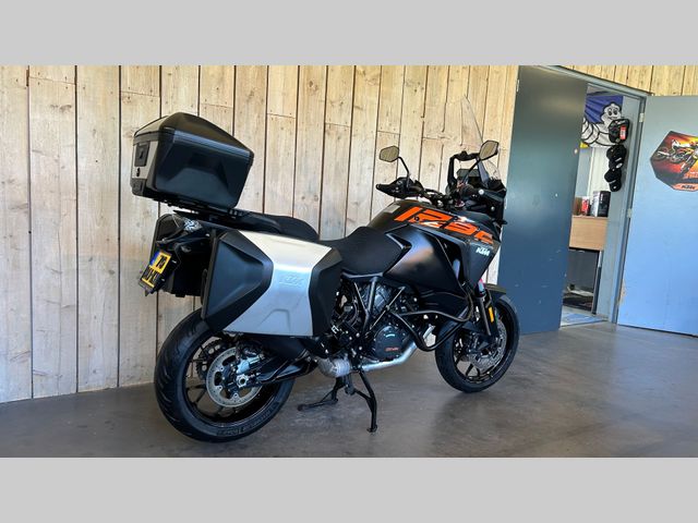 ktm - 1290-super-adventure-s