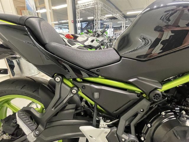 kawasaki - z650
