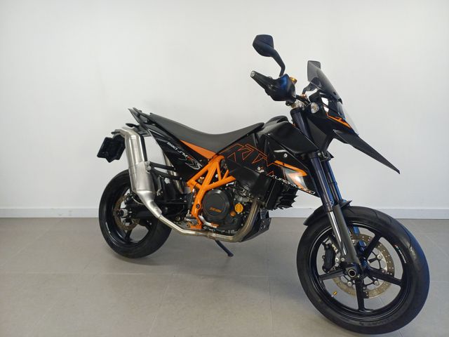 ktm - 690-supermoto-r