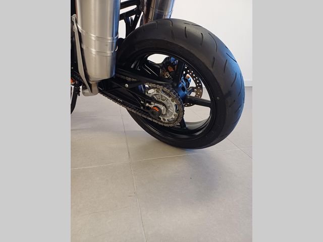 ktm - 690-supermoto-r