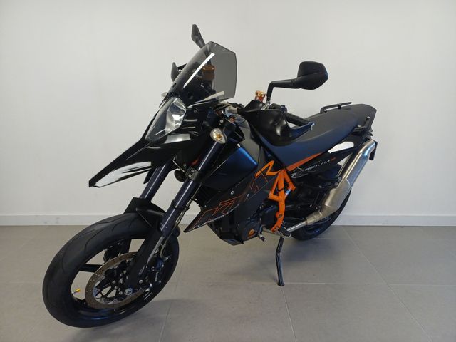 ktm - 690-supermoto-r
