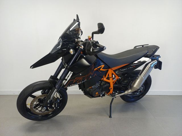 ktm - 690-supermoto-r