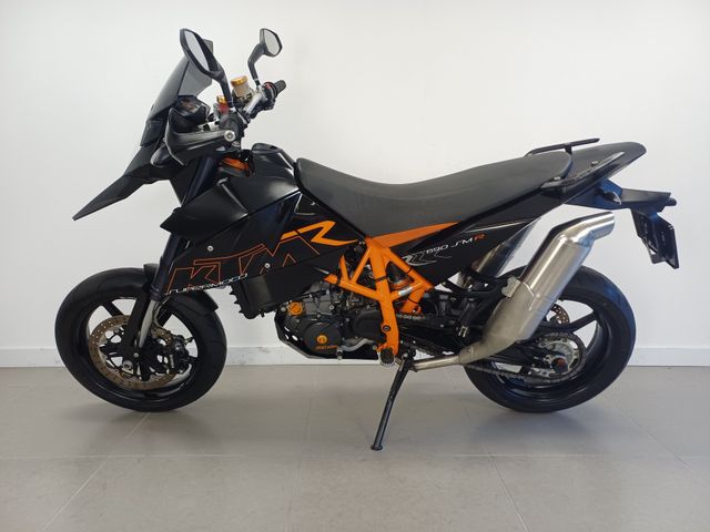 ktm - 690-supermoto-r