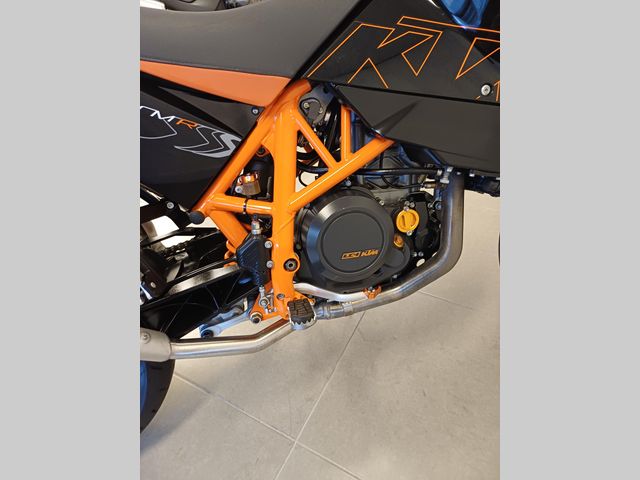 ktm - 690-supermoto-r