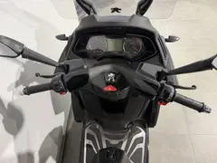 Peugeot Metropolis 400 RXR 2017 occasion – foto 5 van 6