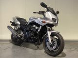 YAMAHA FZS 600 FAZER