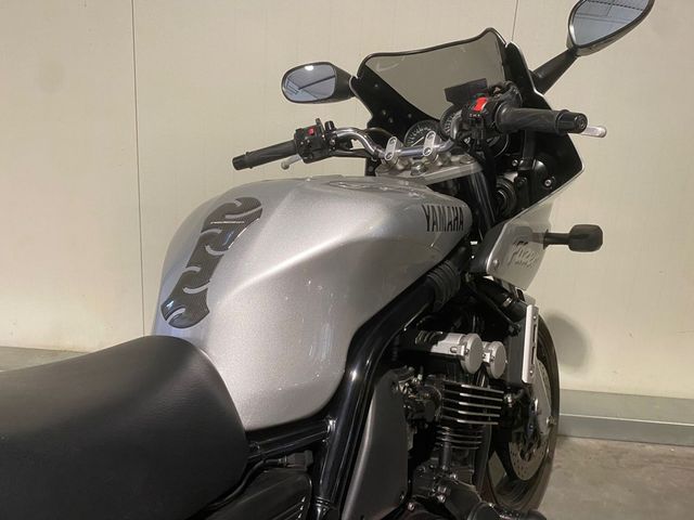 yamaha - fzs-600-fazer
