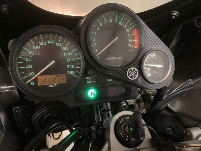yamaha - fzs-600-fazer