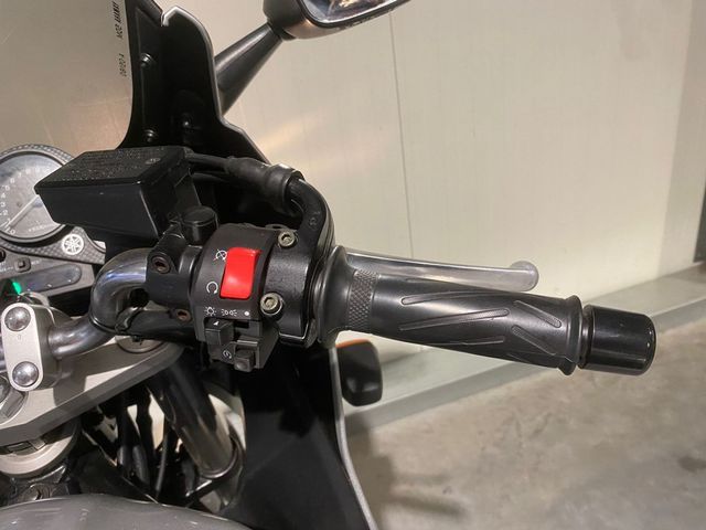 yamaha - fzs-600-fazer
