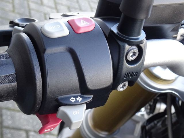 bmw - r-nine-t